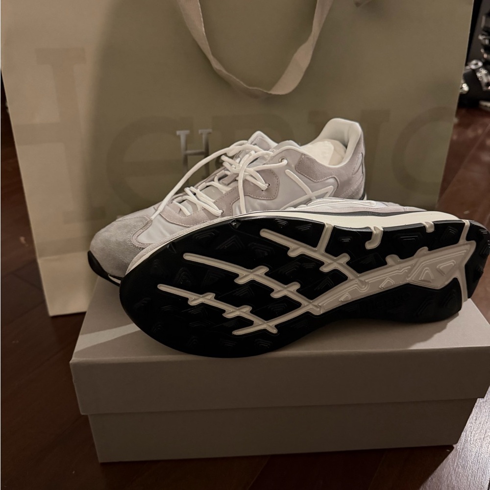 Herno Maggiore Gray and White Sneakers - Picture 2 of 7